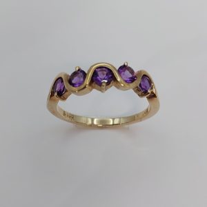 9ct Gold and Amethyst Ring