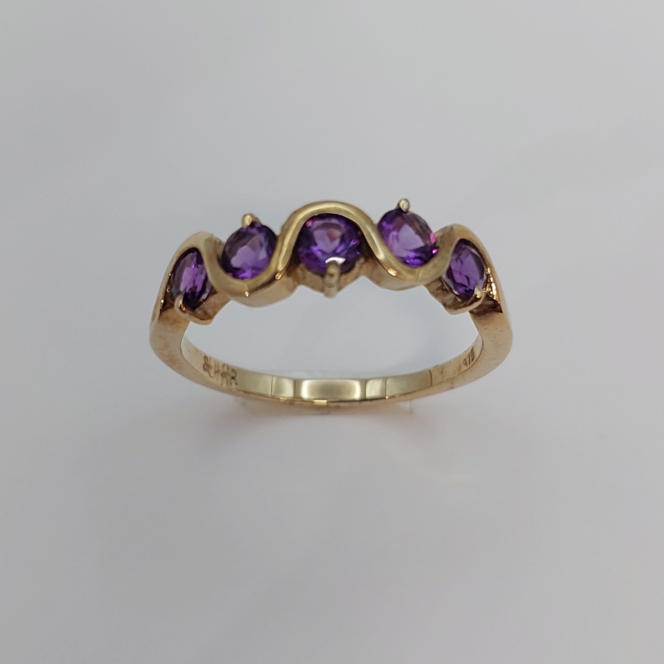 9ct Gold and Amethyst Ring