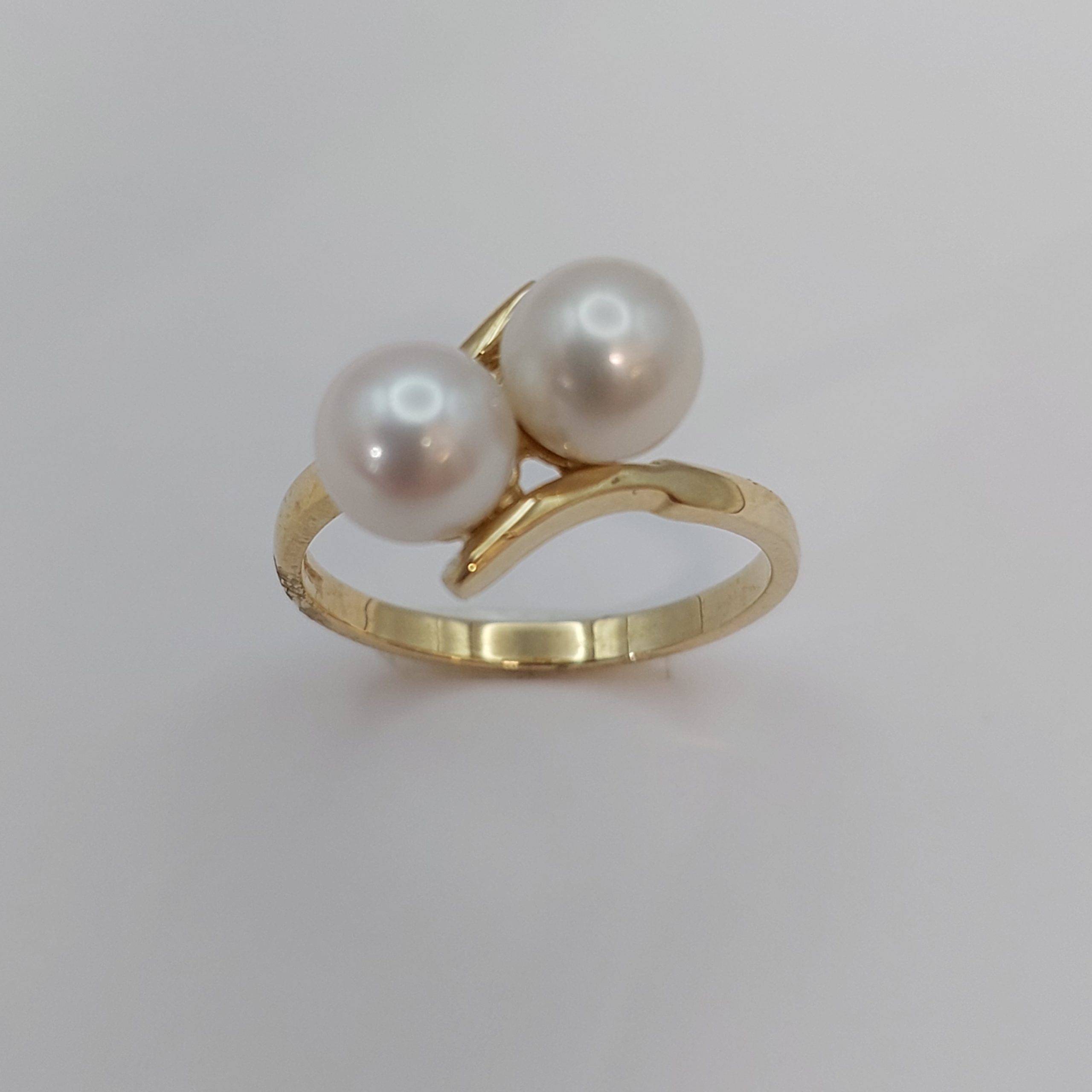 9 Carat Yellow Gold Two Pearl Dress Ring 6484