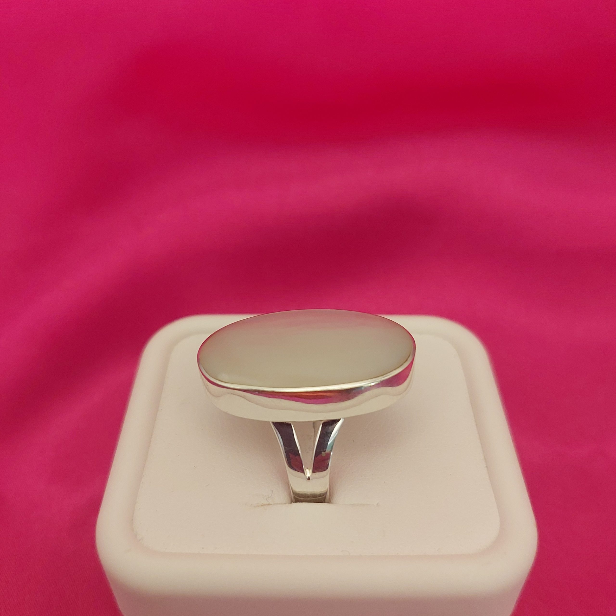 Stirling Silver and Mother of Pearl Ring