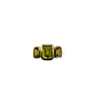 9ct Gold and Emerald Cut Peridot Ring